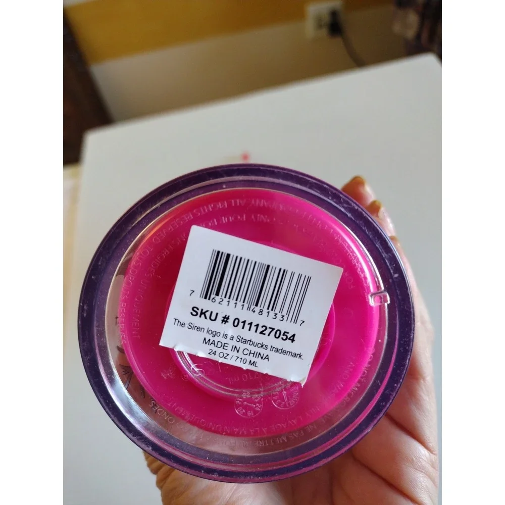 Pink Pinecone Starbucks‎ 2021 Winter Holiday Color Change Venti Cold Cup